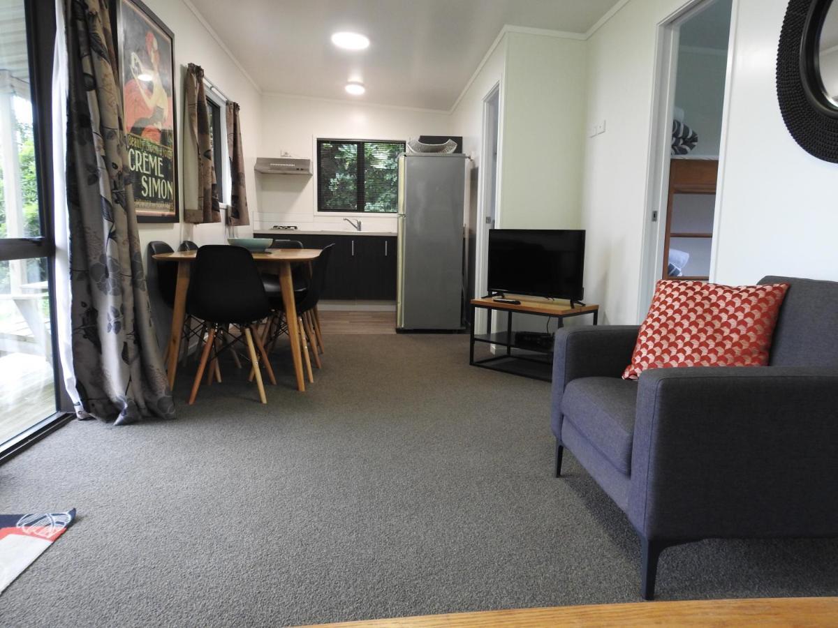 Oakura Beach Holiday Park Kamer foto