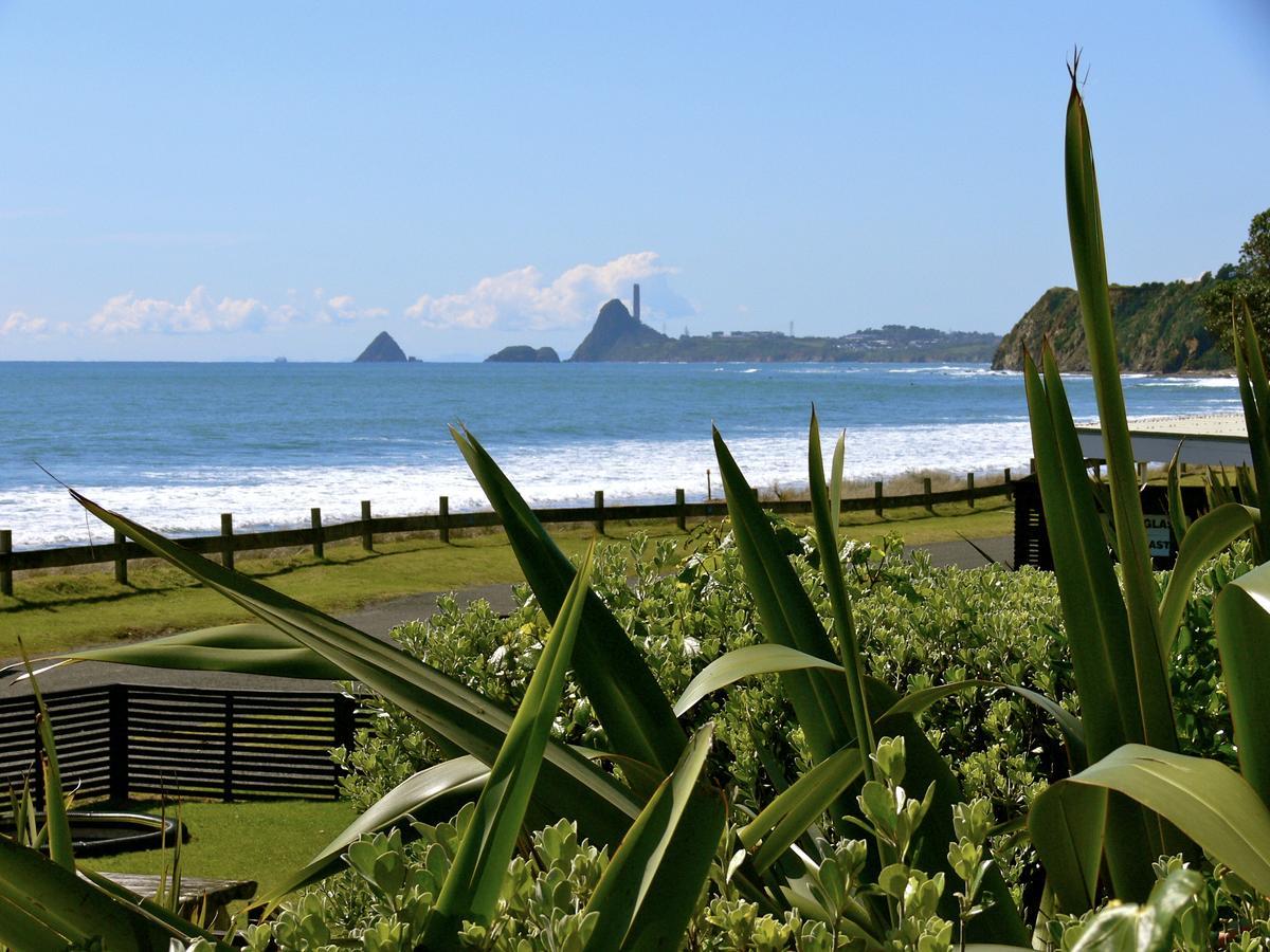 Oakura Beach Holiday Park Buitenkant foto